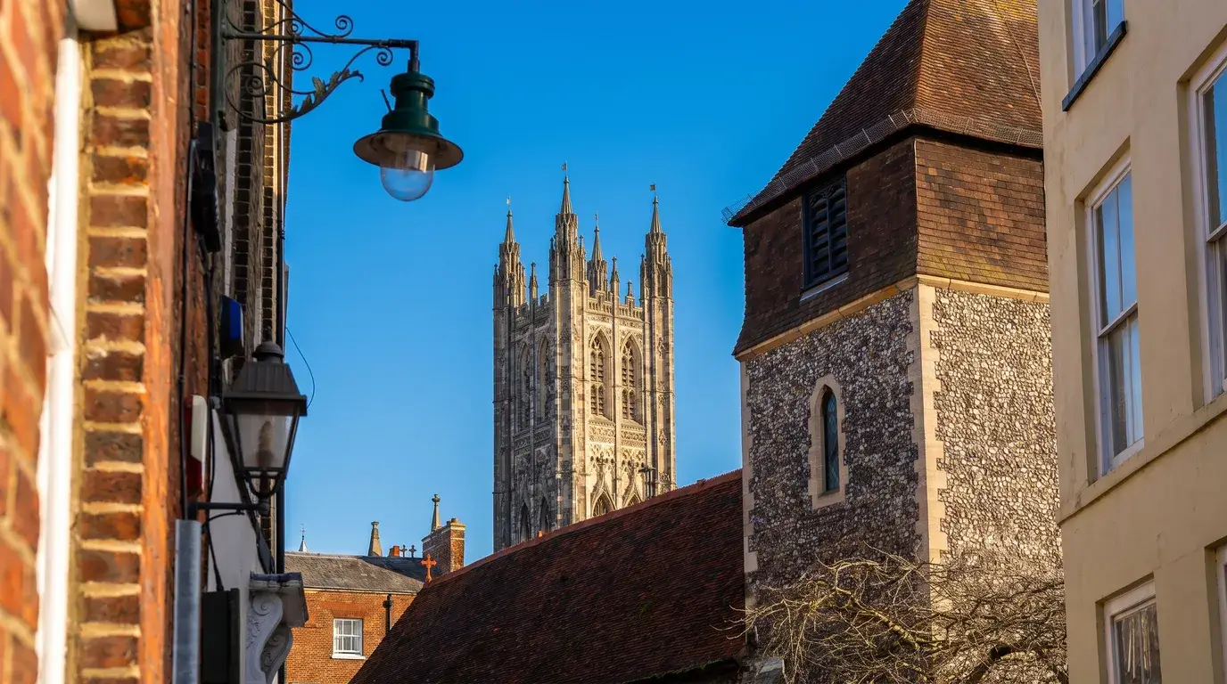 Self storage delivered to your door in Canterbury, Kent